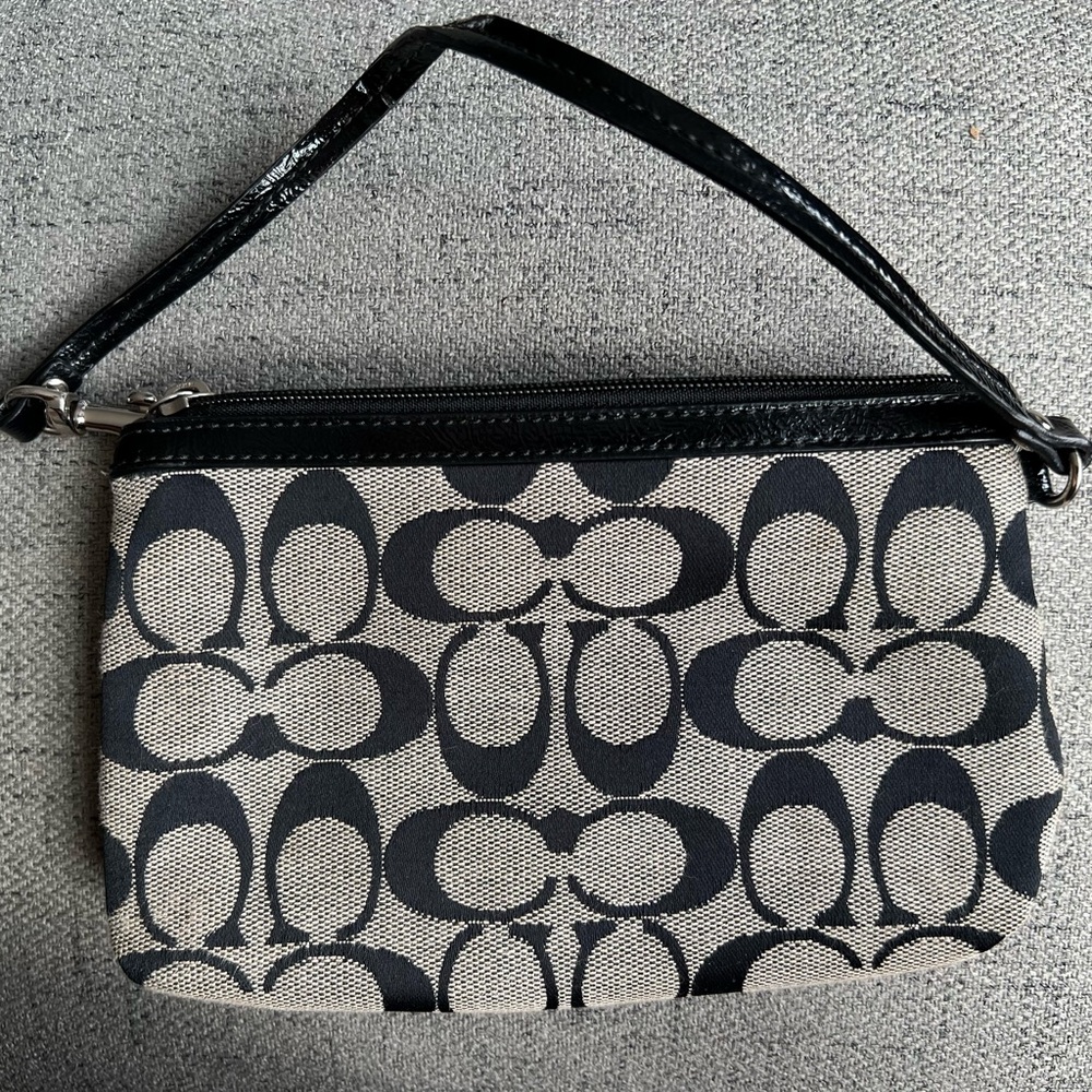 Coach classic Signature Monogram Wristlet Black and Gray - Picture 3 of 6